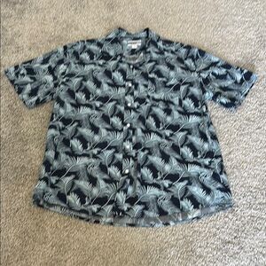 Hawaiian Black and White Casual Button Down Shirt